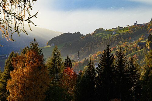 File:Dreamy Autumn Evening - Val di Funes, near Santa Maddelena.jpg
