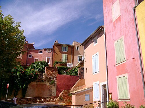 File:Roussillon, Luberon (7809223698).jpg